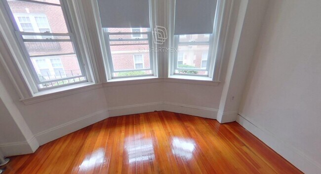 Photo - 175 Summer St