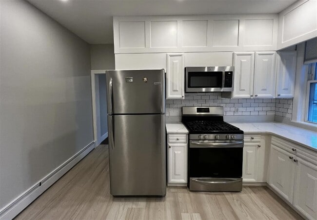 Photo - 158 Holland St Unit 1