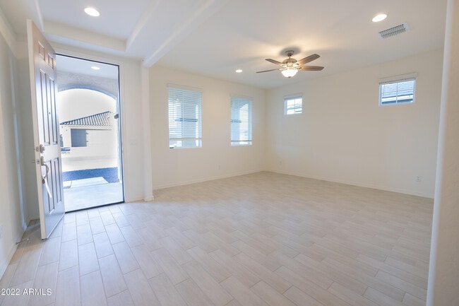 Photo - 8437 W Medlock Dr