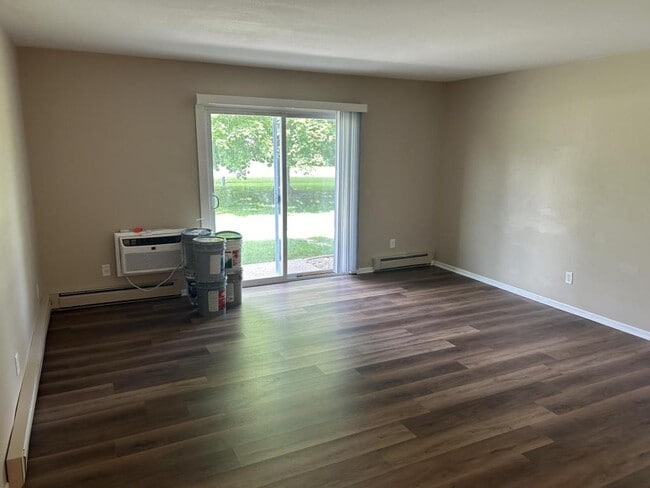 Photo - 6578 Lake Rd