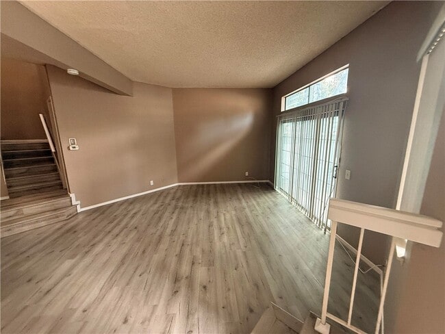 Photo - 63 Willowcrest Ln
