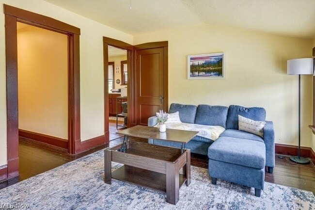 Photo - 440 Ferndale Ave