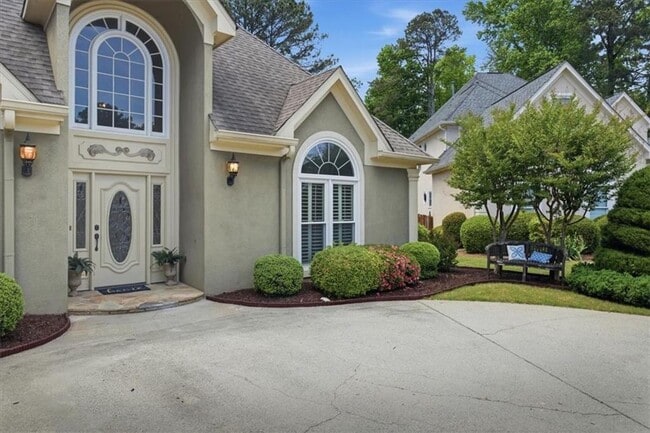 Photo - 210 Masters View Ct