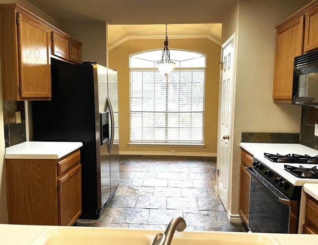 Photo - 2105 Lobelia Dr