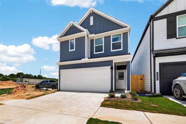 Photo - 3527 Lovebird Ln