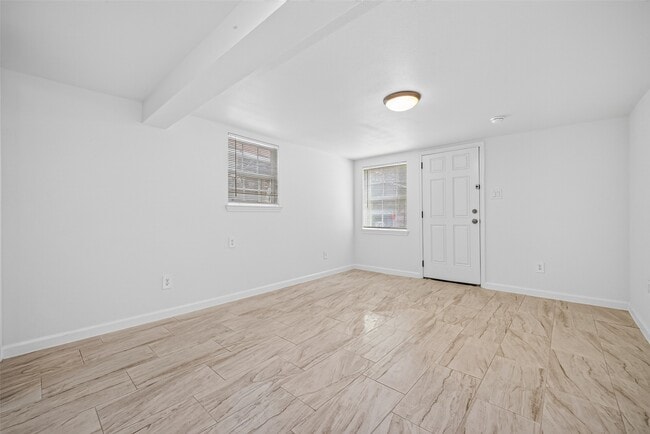 Photo - 4901 Stimson St Unit 8