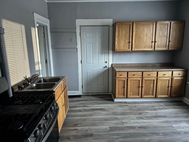 Photo - 816 Hamilton St Unidad Lower