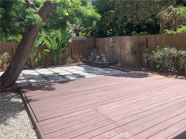 1064 Santa Ana St
