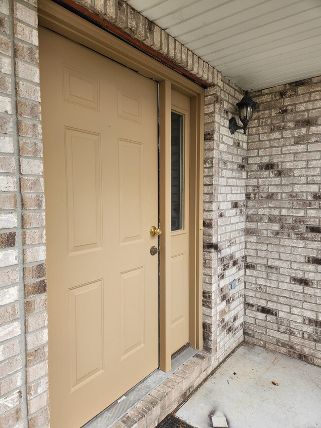 Photo - 10859 Park St