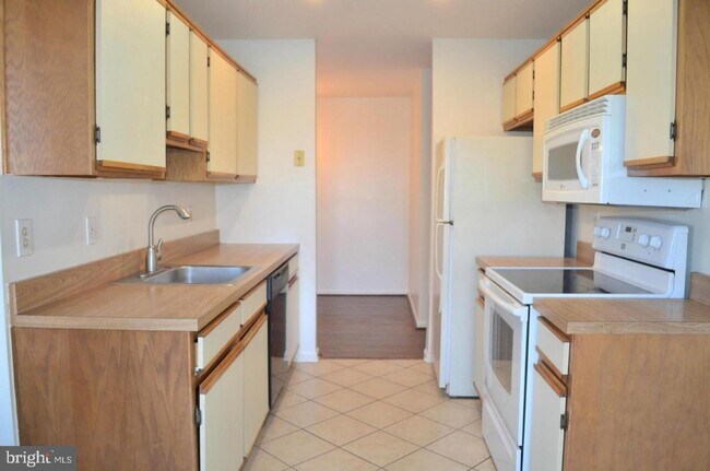 Photo - 8383 Buttress Ln