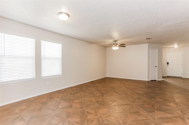 Photo - 2109 Doecrest Dr