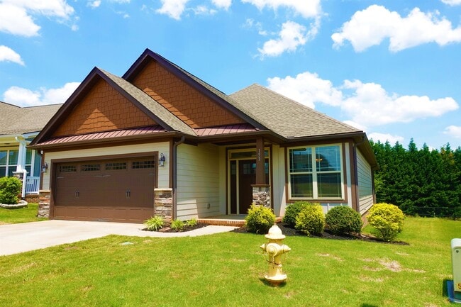 Photo - 153 Bur Oak Dr