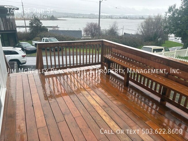 Photo - 1654 SE 2nd St