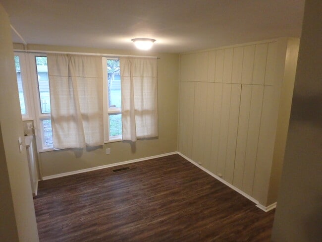 Photo - 1419 SW Caledon St