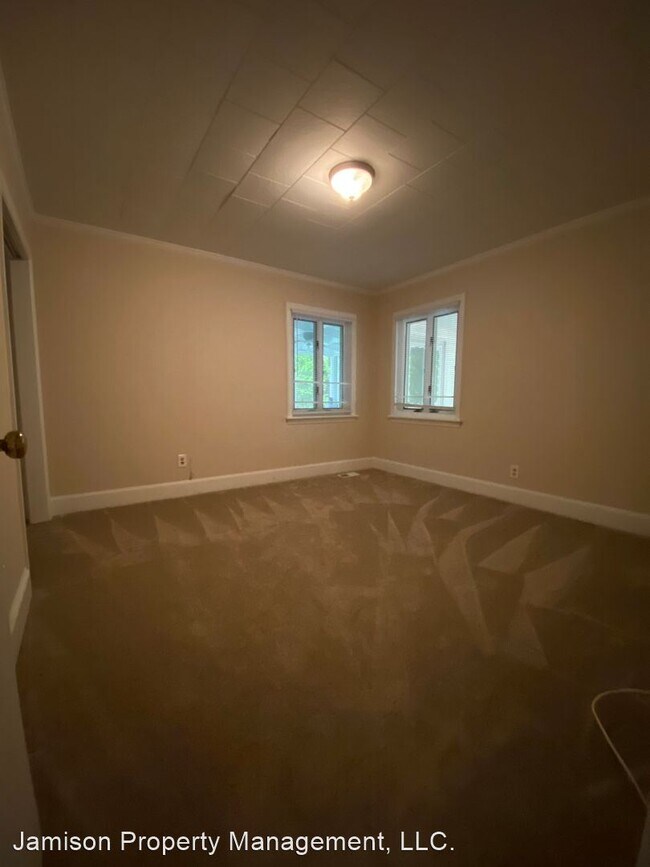 Photo - 2 br, 2 bath House - 1720 E John Street