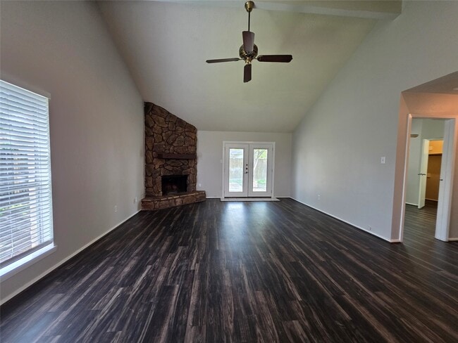 Photo - 447 Lost Rock Dr