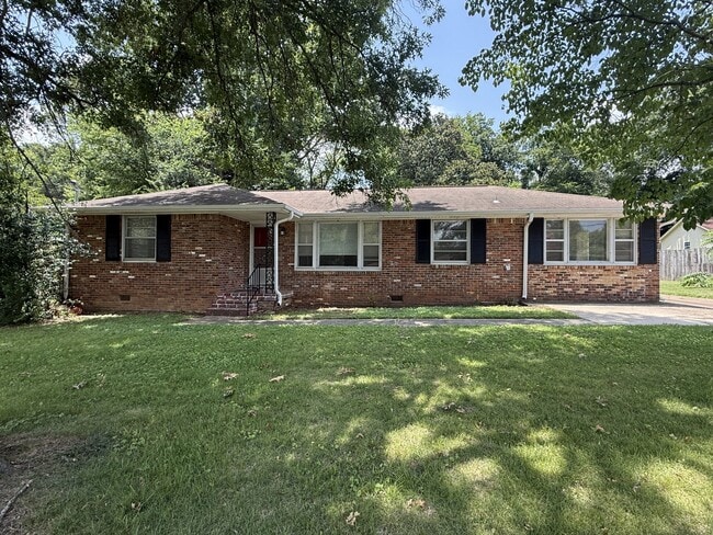 Building Photo - 7620 Charlotte Dr SW