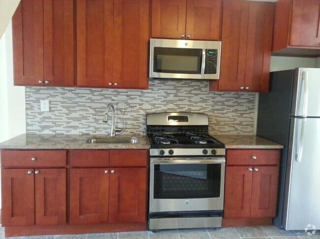 Building Photo - 1 bedroom in BRONX NY 10465 Unit 1 Rental