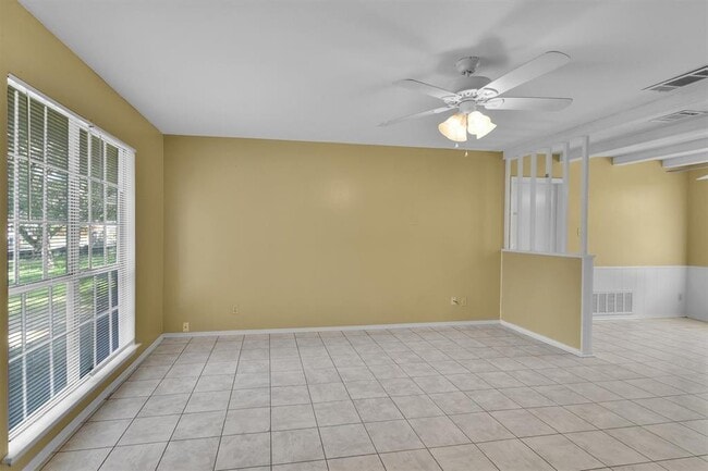 Photo - 1902 Fair Oaks Dr