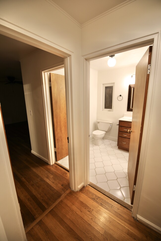 Photo - 3191 E Broad St