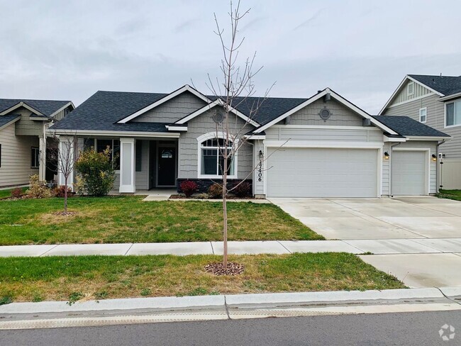 Building Photo - Gorgeous Nampa Home!