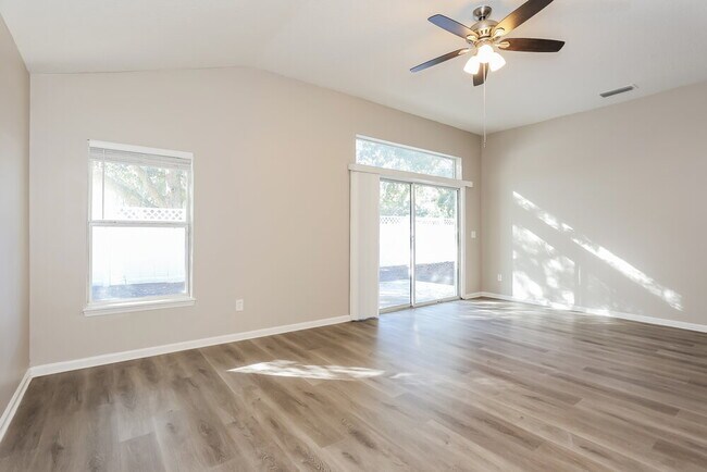 Photo - 10896 Campus Heights Ln