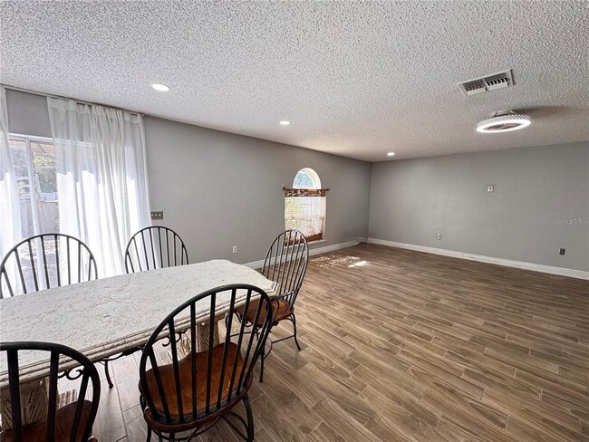 Photo - 2050 Corner Glen Dr