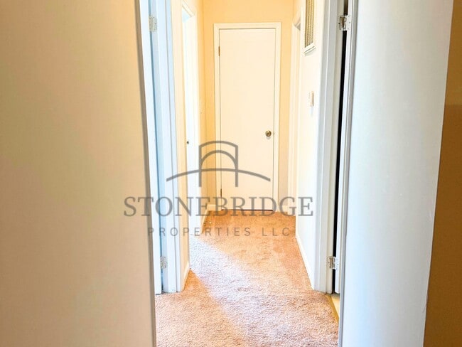 Photo - 2 bed, 1.5 bath townhome in Helena