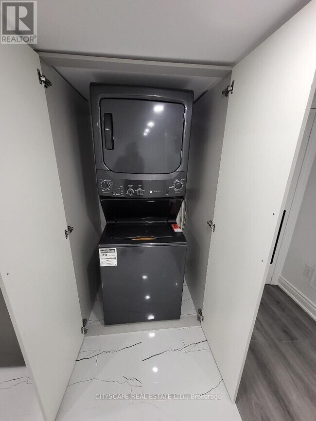 Photo - 3207 Pebblewood Rd