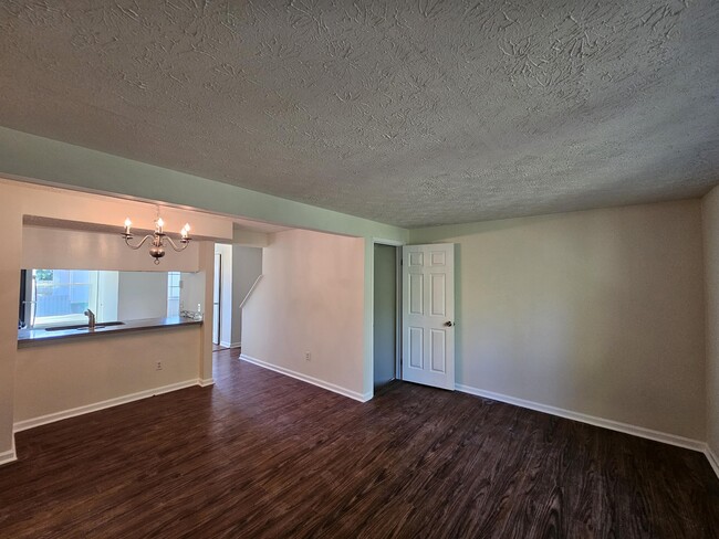 Photo - 9432 Lexington Cir