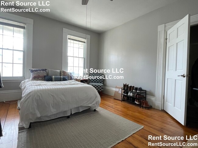 Photo - 73 Thorndike St Unit 1