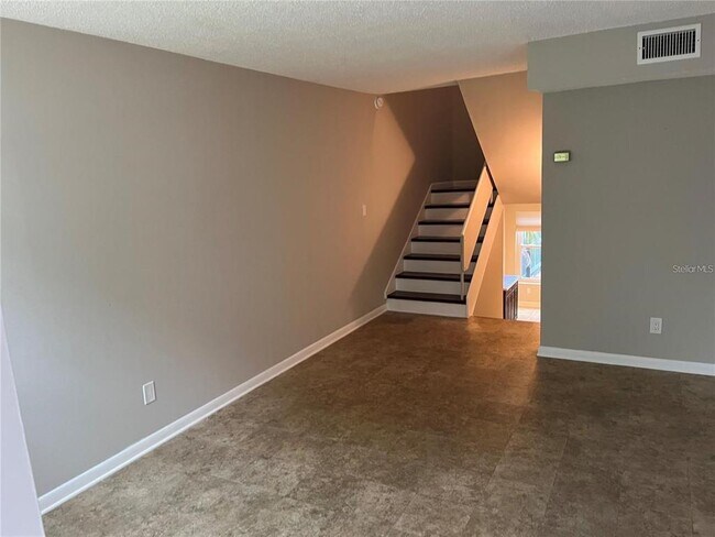 Photo - 4319 La Riviera Ct