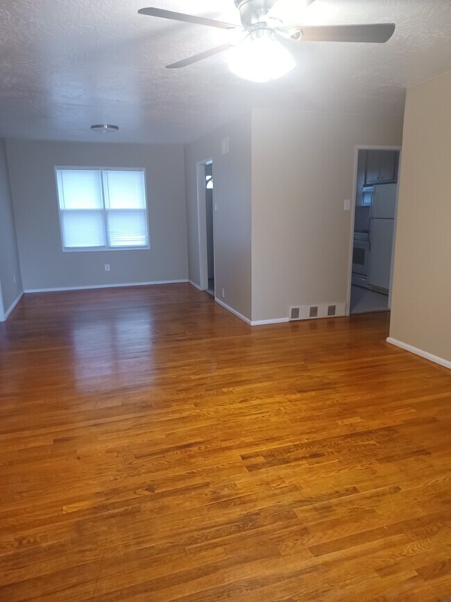 Photo - 208 Acoma Dr