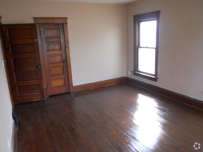 Building Photo - 831 Tennessee St Unit B Rental