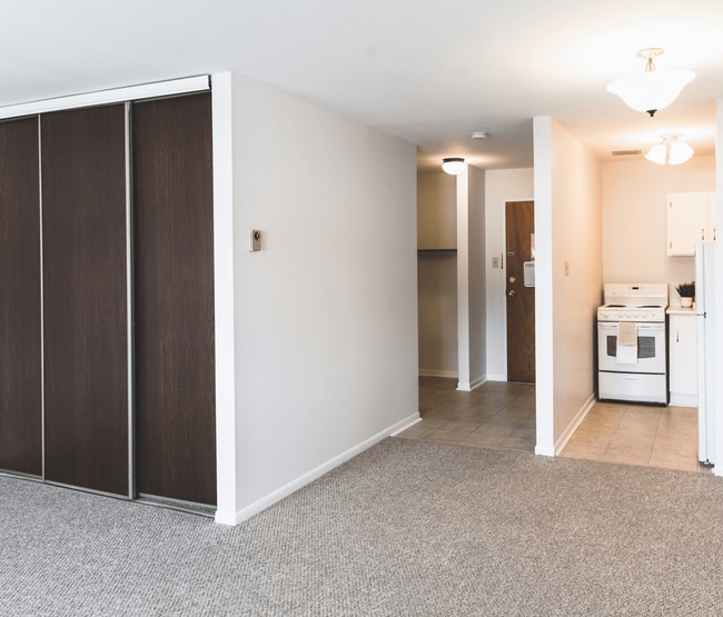 Photo - Mount Pleasant Manor