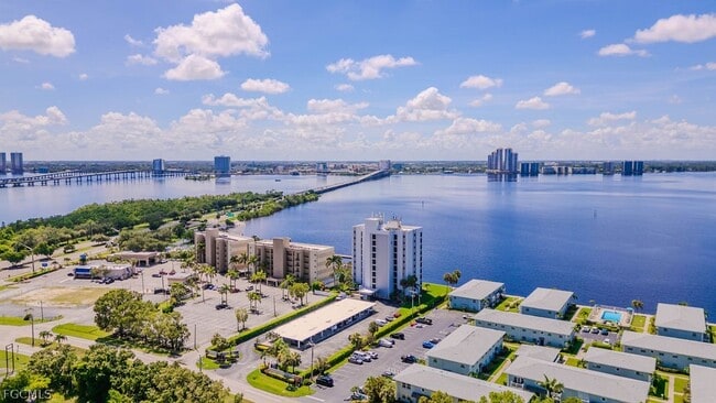 Building Photo - 3344 N Key Dr Unit 6