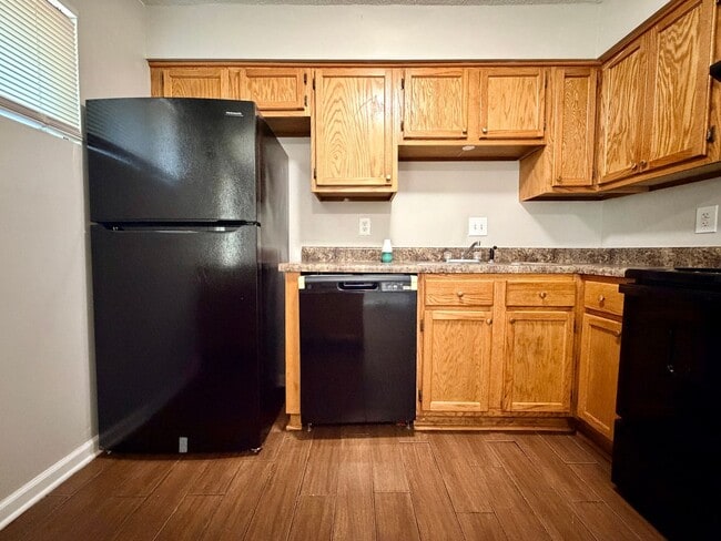 Photo - 684 Hobbs Dr