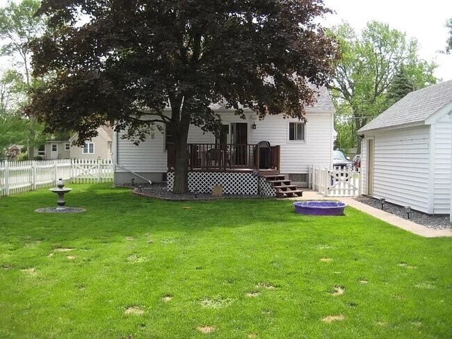 Photo - 1631 1st Street North