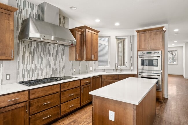 Photo - 2230 N Washington St