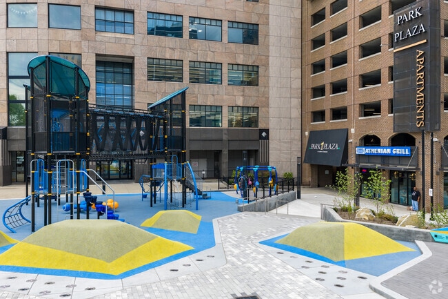 Photo - Park Plaza Apartments