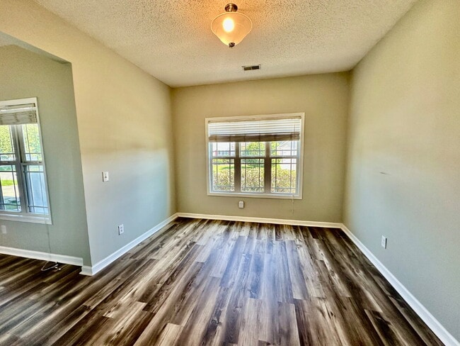 Photo - Fantastic Three Bedroom Updated Home in Bluffton!