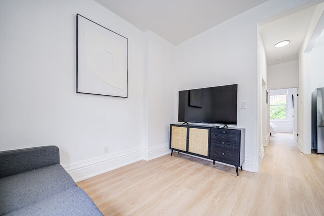 Photo - 526 Richmond St E Unit SI ID1513124P