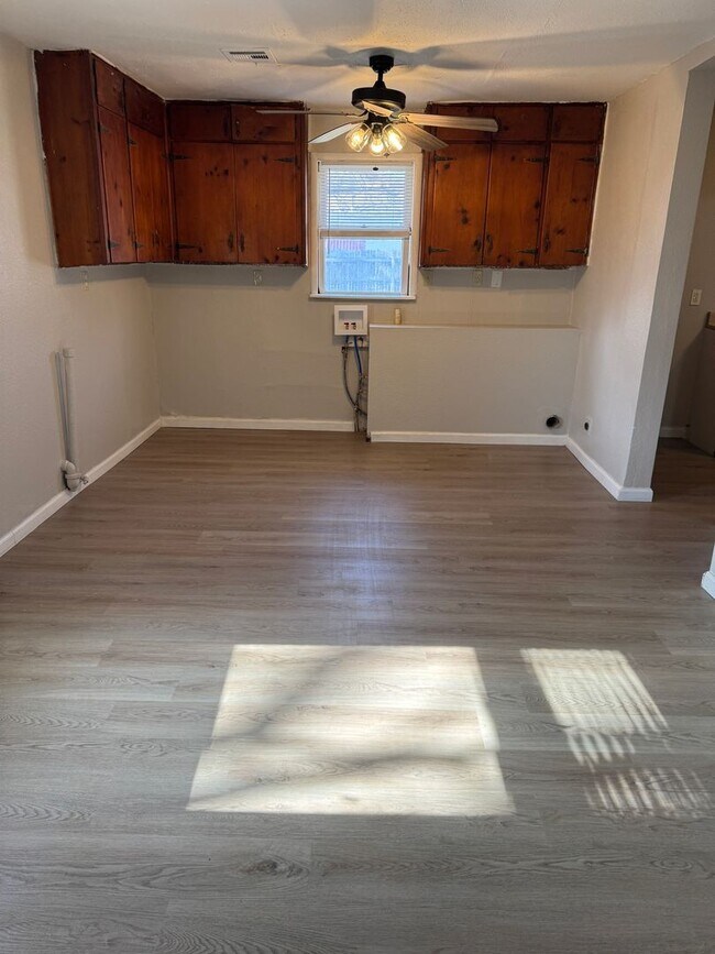 Photo - 211 S Choctaw