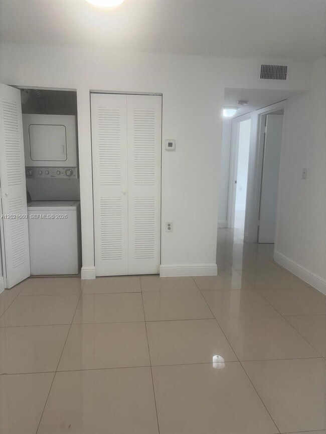 Photo - 7120 NW 179th St Unit 106