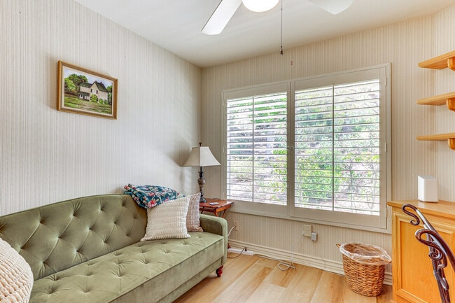 Building Photo - 29695 Circle R Greens Dr Unit ID1307995P