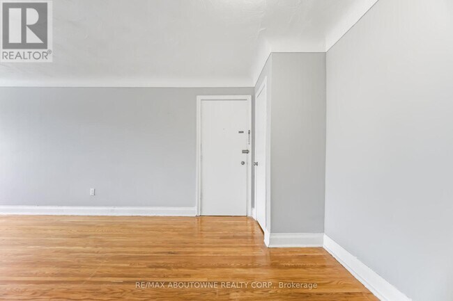 Photo - 1037 Churchill Ave