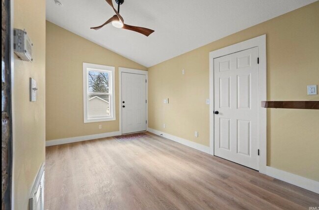 Photo - 1909 Bequette St Unidad 2