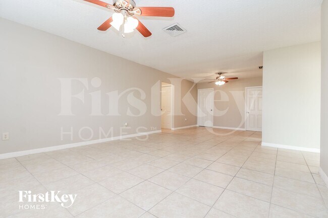 Photo - 3753 SE 2nd Pl