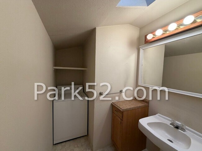 Photo - Tacoma Area 1 Bedroom Cottage Unit 3420 1/2 N 27th St