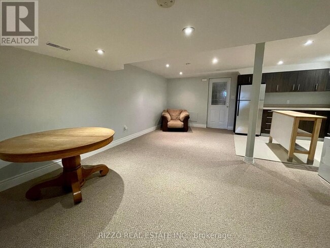 Photo - 455 Oak Park Ave